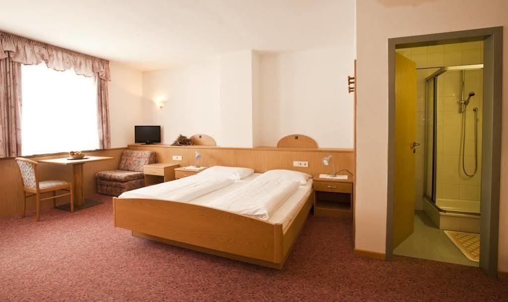 Hotel Gasthof Jochele Pfalzen Exteriör bild